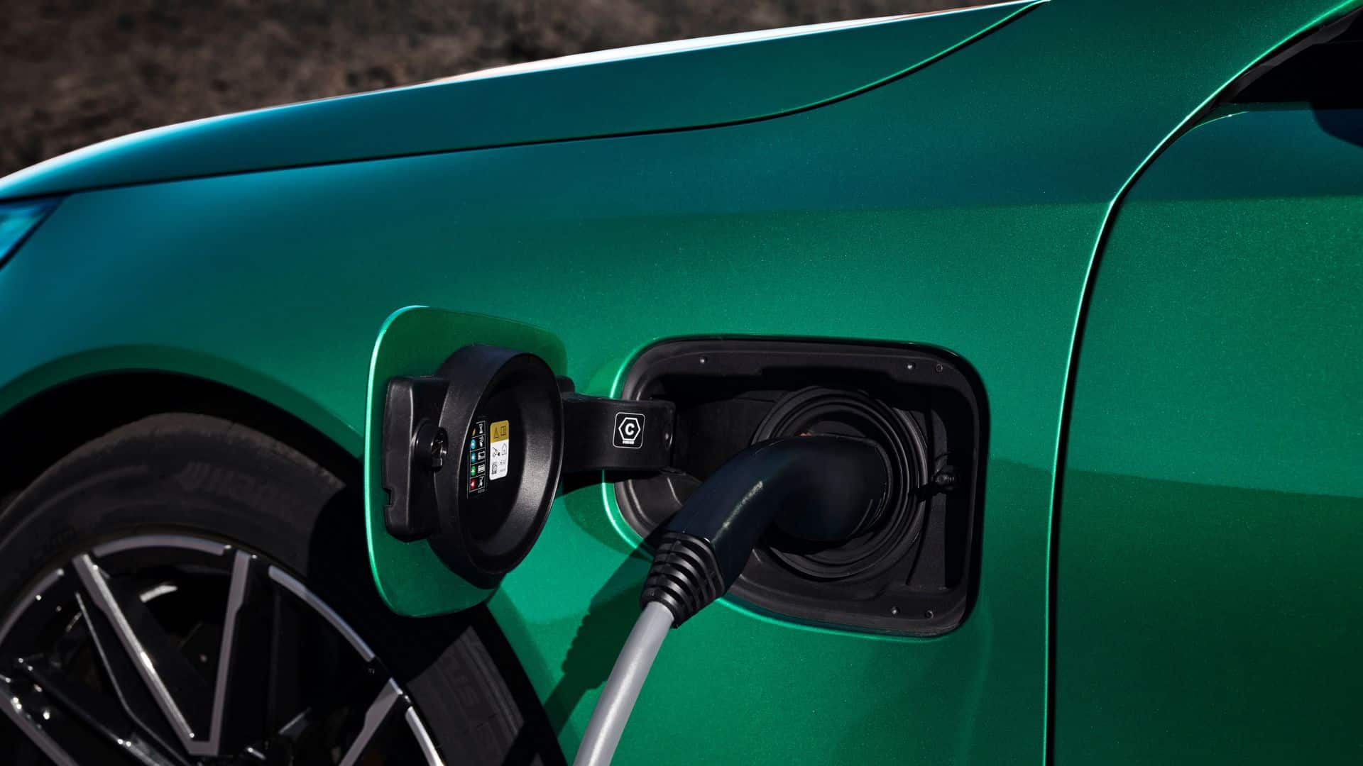 BMW M5 hybride rechargeable 16