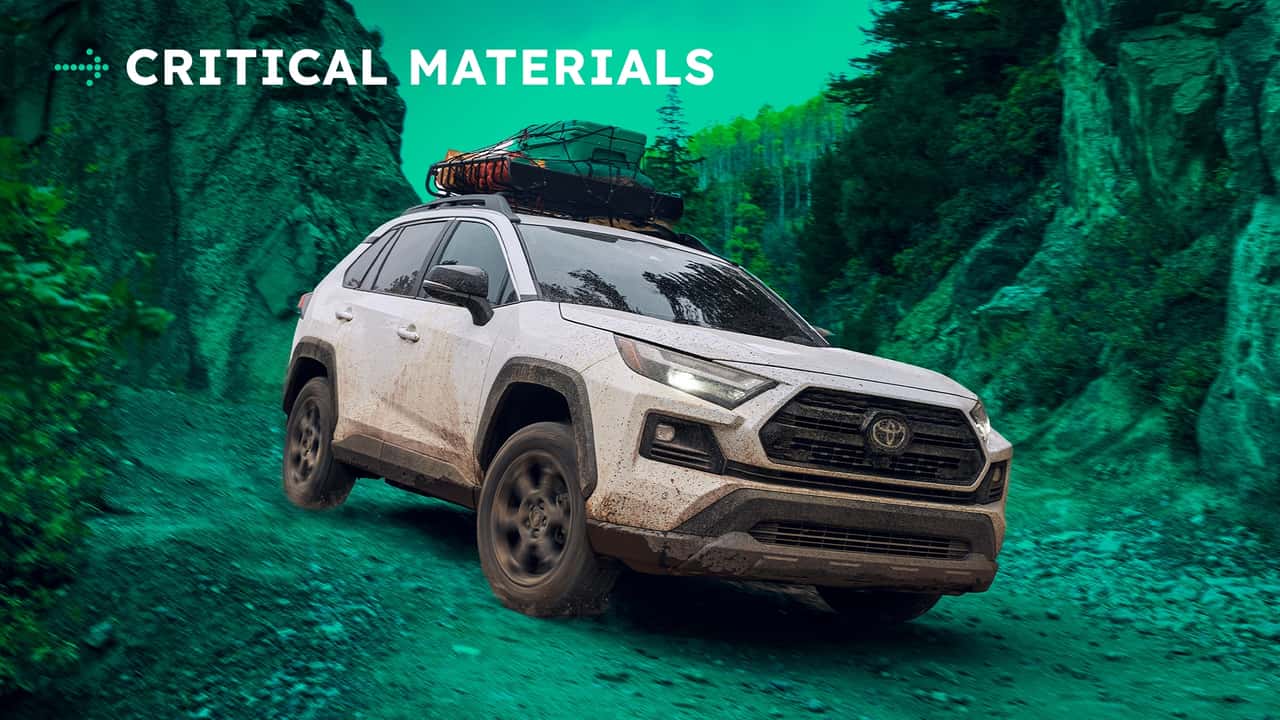 Большой толчок Toyota: 50% электрифицированных продаж США в 2025 году 1 rav4 hybrid cm