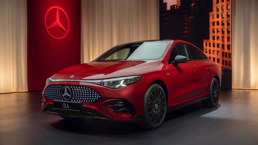 Mercedes CLA EV будет работать с нагнетателями Tesla 1 mercedes-cla-2025.jpg