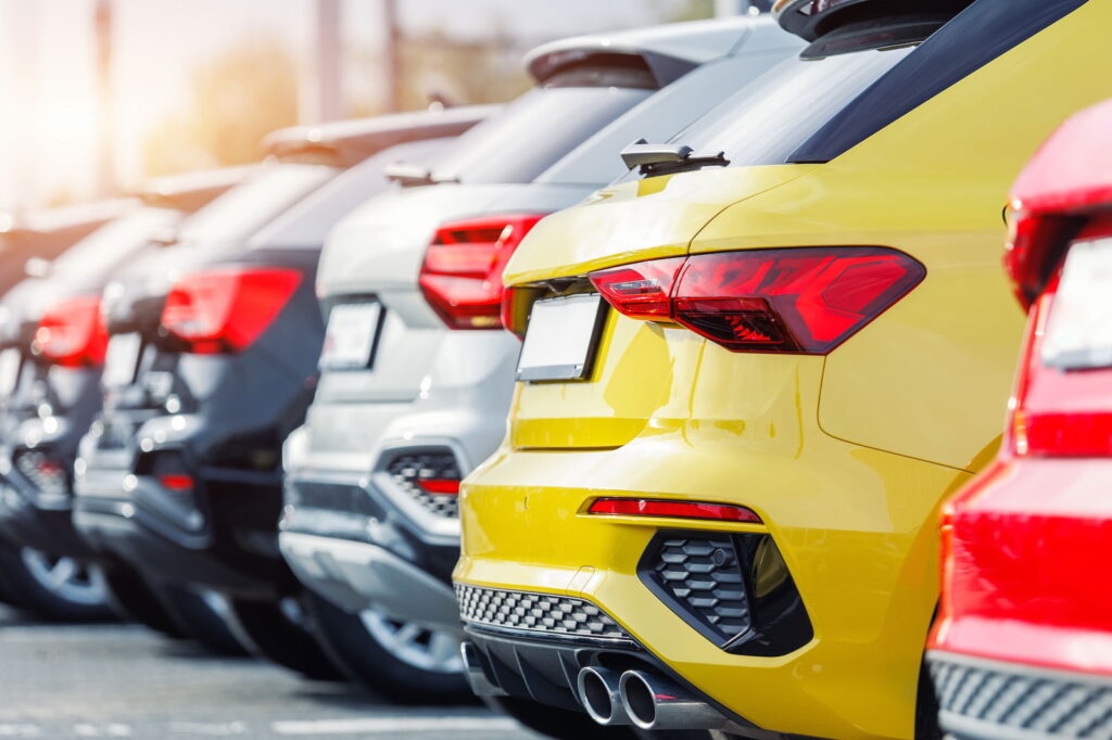 neuwagen-zulassungen-deutschland-kba-shutterstock_2551397751.jpg