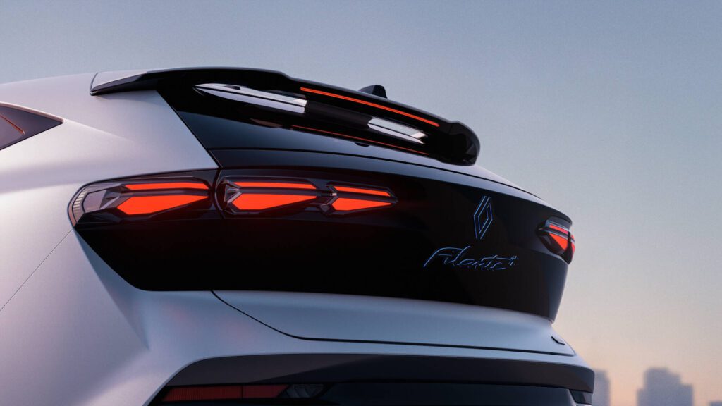 Превосходный внедорожник от Renault, на который Франция не будет иметь права, электрический BMW M3 мощностью 700 лошадиных сил, Tesla, которая будет предлагать свои опции по подписке, лучшее навигационное программное обеспечение, которое снова наделало шума, очаровательный электрический трехколесный велосипед от Fiat и конец социального лизинга... Добро пожаловать в Regen n°47 1 renault-filante-esprit-alpine-2.jpg