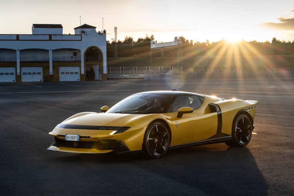 Ferrari 849 testarossa plug in hybrid.jpg