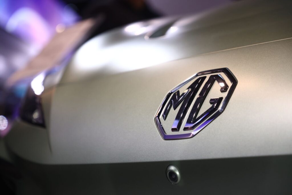 MG хочет представить доступный небольшой электромобиль MG2 в 2026 году 1 mg2-vor-marktstart-shutterstock_2430374569.jpg