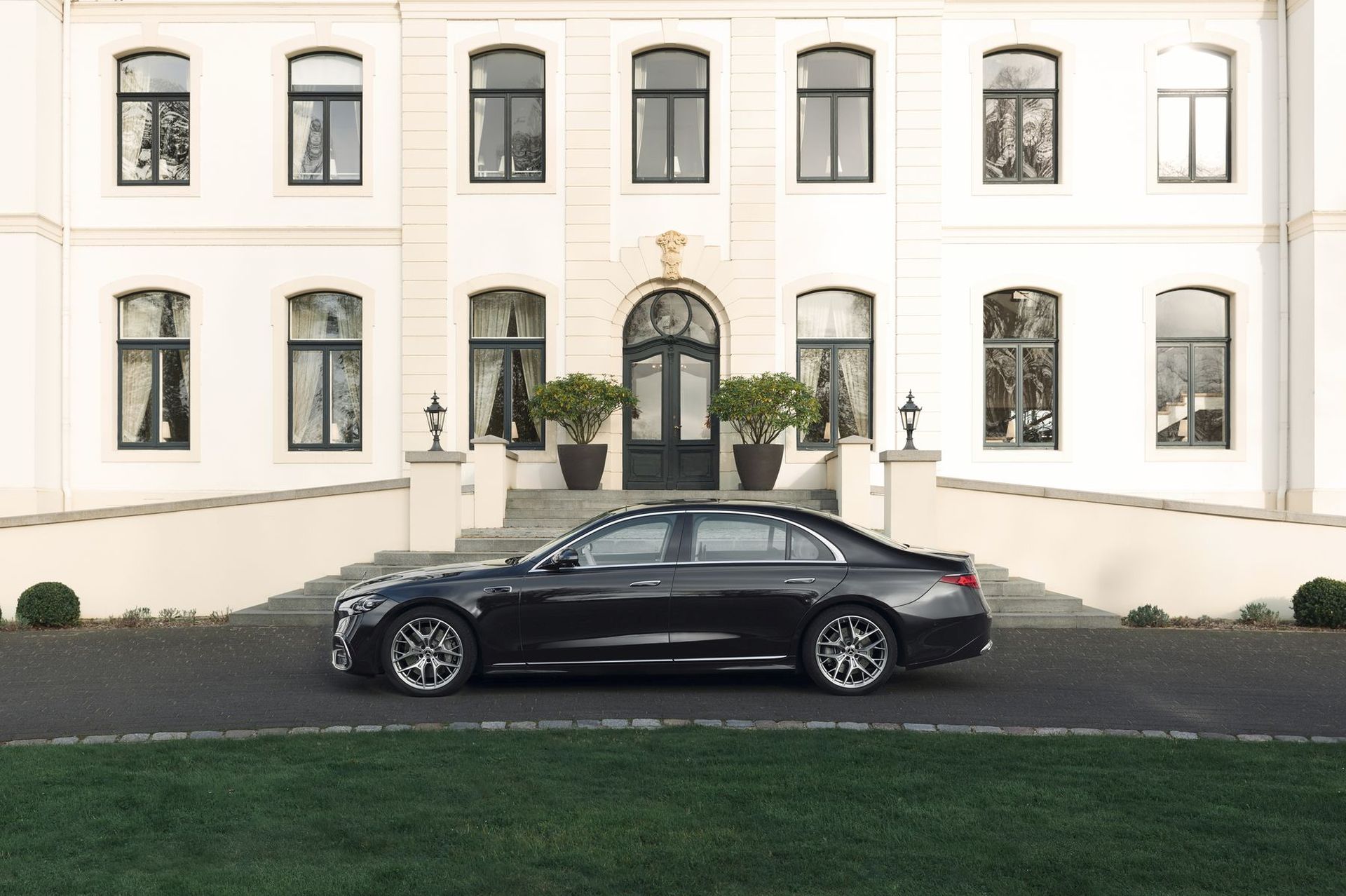 Почему фейслифтинг S-класса не оправдывает свою цену 2 Mercedes S Klasse MJ 2026 11