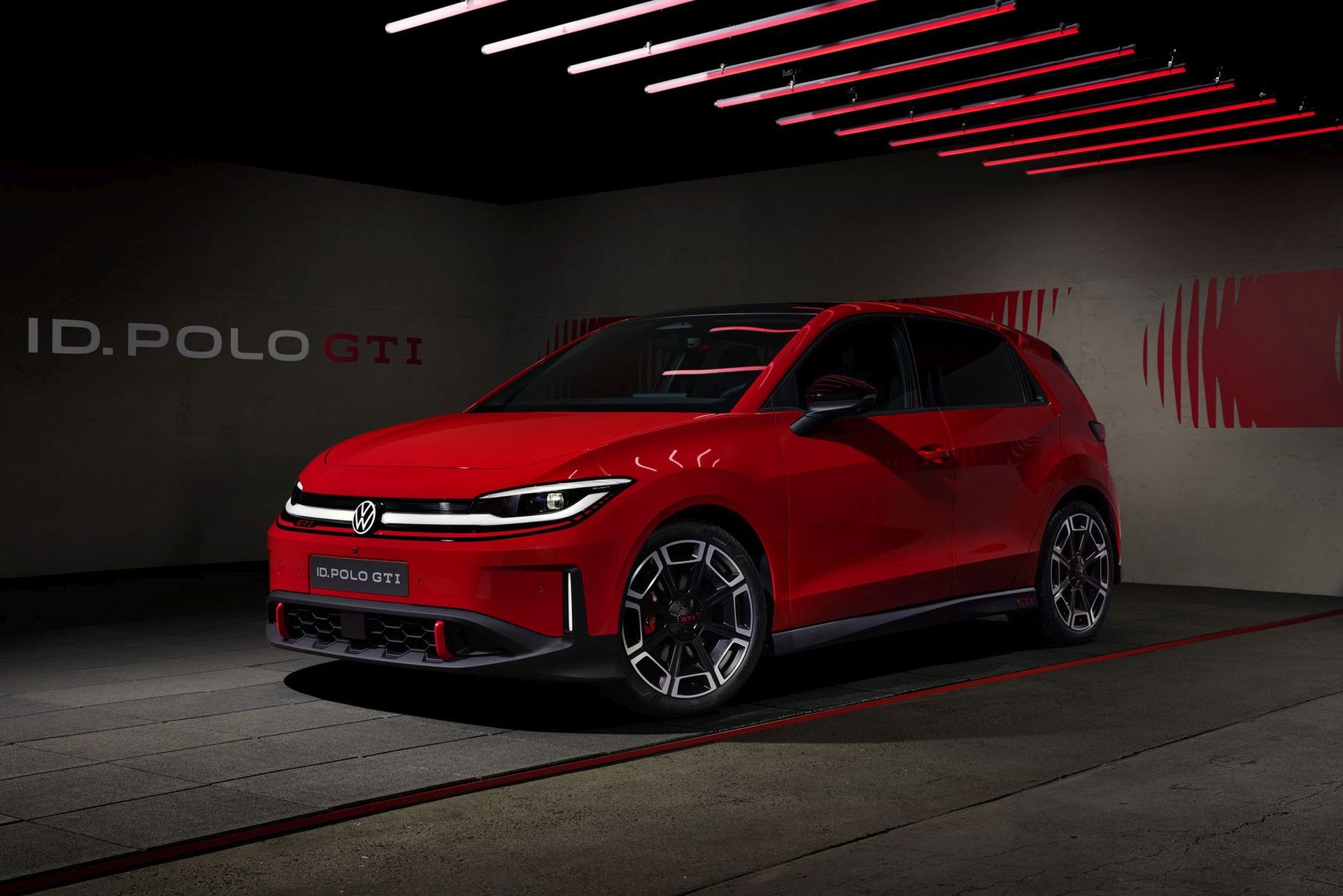 На что способен первый электрический GTI? 2 VW ID. Polo GTI 12