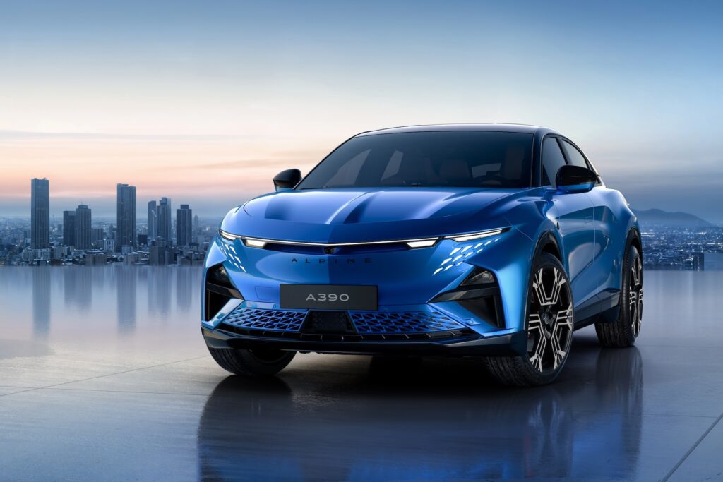 Семь моделей, одна ДНК: путь Alpine к 2030 году 1 alpine-a390-neuvorstellung.jpg