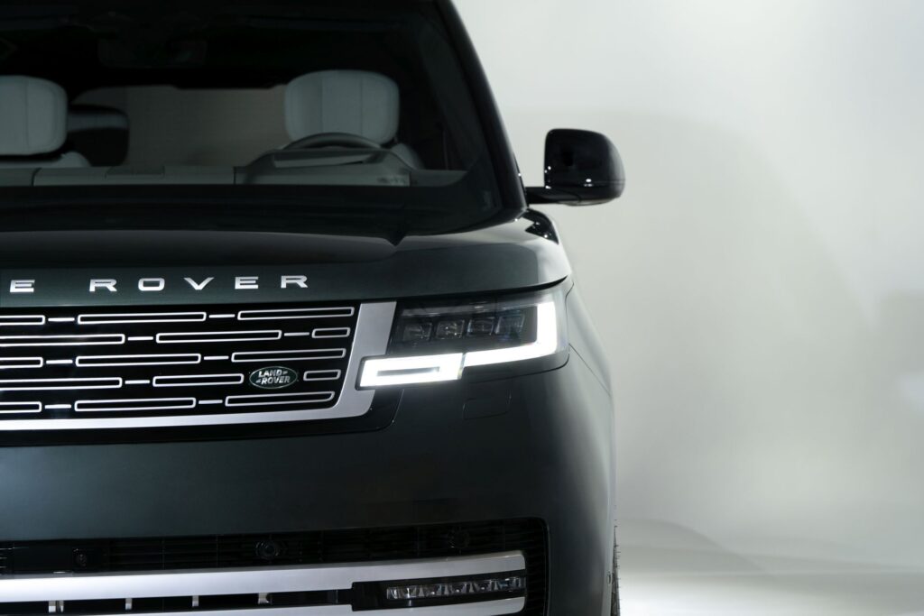 range-rover-electric-premiere-fahrbericht-8.jpg