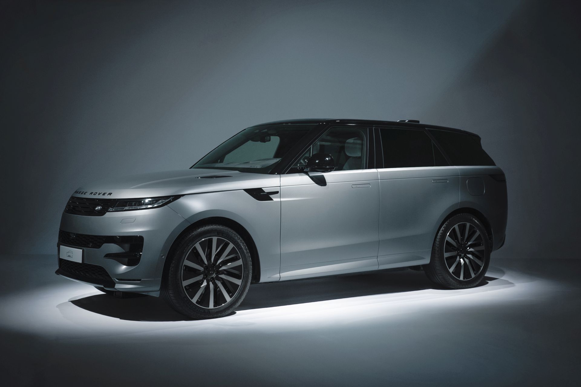 Range Rover Sport Electric: новая глава спустя 20 лет 8 Range Rover Sport Electric Eindruecke Hintergrund 4