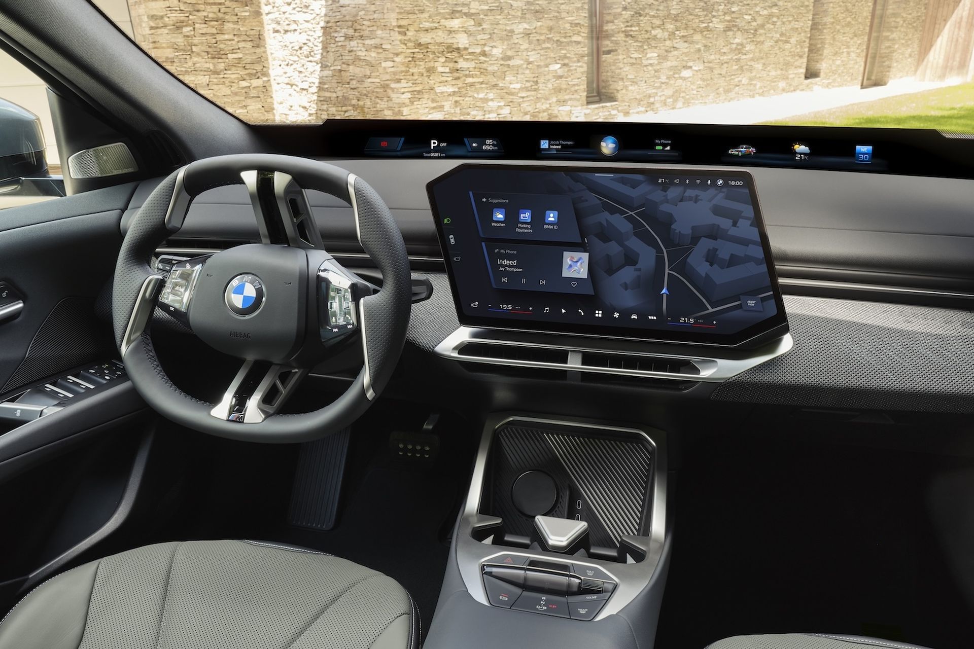 BMW iX4: внедорожник-купе нового класса стоит от 70 900 евро 4 BMW iX4 50 5
